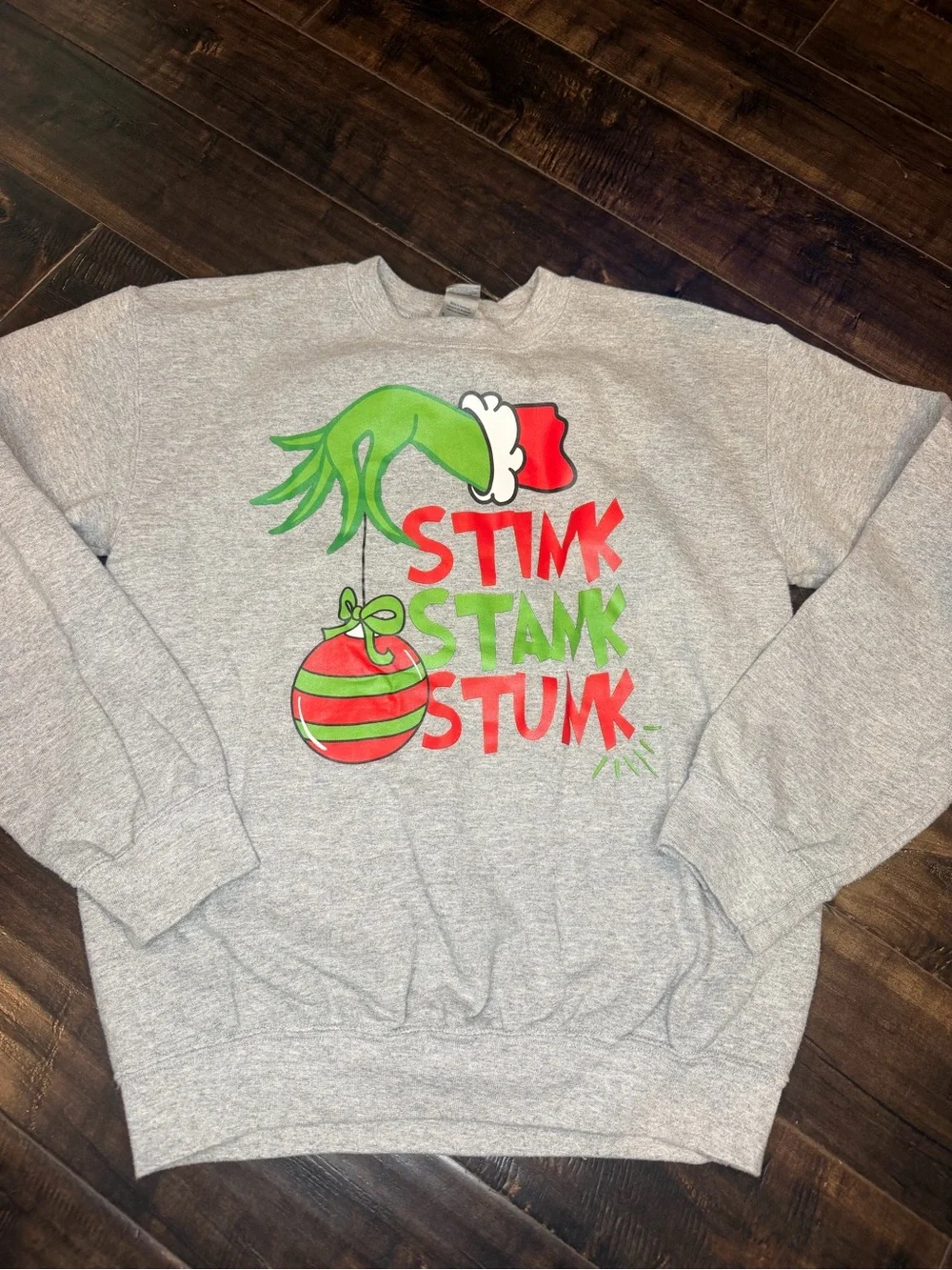 Gildan Stink Stank Stunk Sweatshirt Small Grey Grinch Hand Christmas Pullover